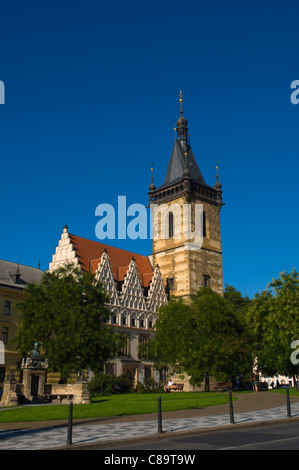 Novomestska radnice il nuovo municipio Karlovo namesti città nuova di Praga Repubblica Ceca Europa Foto Stock