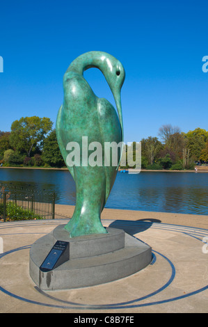 Isis da Simon spinotto (2009) dal lungo lago d acqua Hyde Park West London Inghilterra England Regno Unito Europa Foto Stock