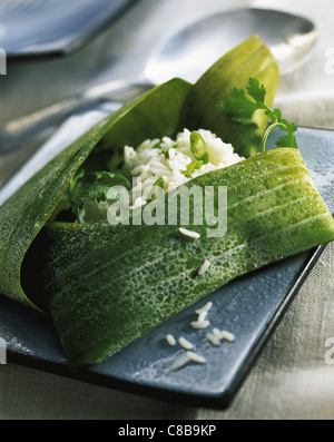 Riso tailandese con noce di cocco e coriandolo Foto Stock