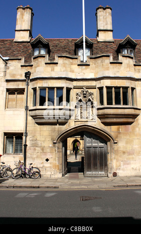 Servizio di portineria e cancello principale del Pembroke College di Cambridge Foto Stock