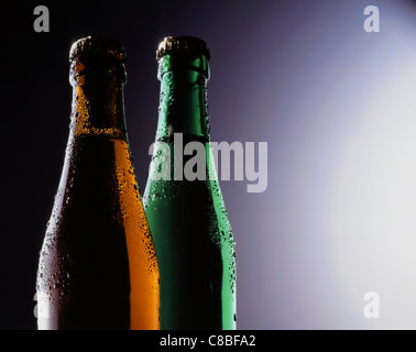 Bottiglie e tappi di bottiglia Foto Stock