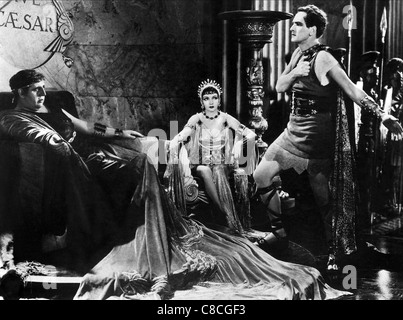 CHARLES LAUGHTON, Claudette Colbert, FREDRIC MARCH, il segno della croce, 1932 Foto Stock