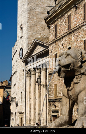 Piazza del Comune, Assisi, Perugia, Umbria, Italia Foto Stock