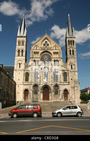 Saint Remi Basilica, il luogo di sepoltura di re di Francia a Reims, Francia. Foto Stock