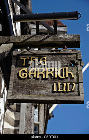 Il Garrick Inn, High Street, Stratford upon Avon, Inghilterra. La città più antica casa pubblica risalente al 1595. Foto Stock