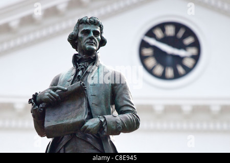 Statua di Thomas Jefferson, Università della Virginia di Charlottesville, VA Foto Stock