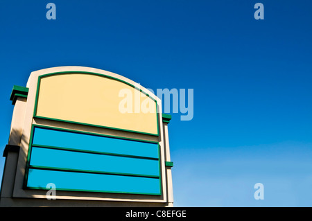 Old-School Shopping Plaza segno. Compilare il proprio store nomi! Foto Stock