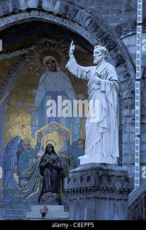 Santuari di Notre Dame di Lourdes, Midi Pirenei, Francia, Europa, statue, Foto Stock