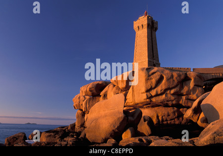 Cote du granito rosa, Phare de Ploumanach, Bretagna, Francia, Europa, faro, rocce Foto Stock