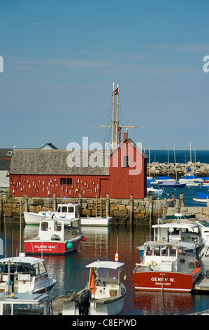 Una vista del porto di Rockport e l'edificio rosso sapere come Motif numero uno, Rockport, Massachussetts, New England, STATI UNITI D'AMERICA Foto Stock