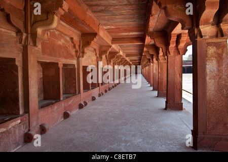 I chiostri del nord del palazzo della Haramsala, Birbal's House harem al Fatehpur Sikri città di Mughals, a Agra, India Foto Stock