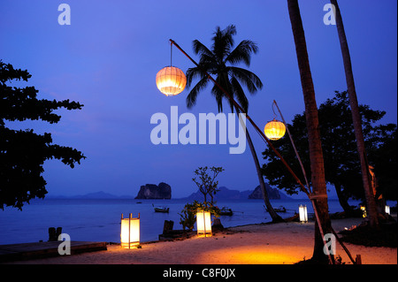 Spiaggia, di notte, Thapwarin, Resort Koh Hai, Koh Ngai, sul Mare delle Andamane, Thailandia, Asia Foto Stock