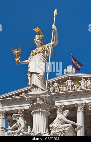 Fontana di Pallade Atena davanti al Parlamento austriaco edificio, Vienna, Austria, Europa Foto Stock