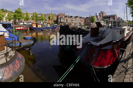 Paesi Bassi, Europa, Olanda, Groningen, vecchio, navi, Noorderhaven, città, villaggio, acqua, estate, navi, barca, Foto Stock