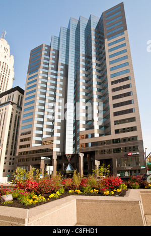 Un centro di Columbus grattacielo all'angolo di Broad Street e High Street in Columbus, Ohio. Foto Stock