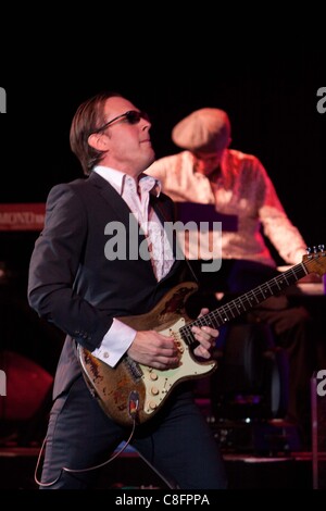 Londra, UK, 22/10/2011 : Joe Bonamassa eseguendo in concerto a Hammersmith Apollo, Londra Foto Stock