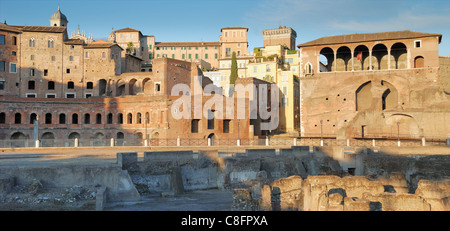 Il Foro di Augusto è uno dei Fori Imperiali di Roma, Italia. Foto Stock