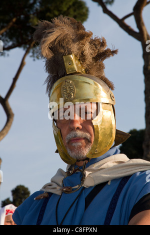 Attore vestito History-Roman re-enactors soldato romano legionario Roma Italia Foto Stock