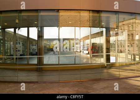 Il nuovo Wolverhampton stazione degli autobus Foto Stock