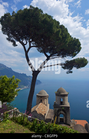 Vista dalla Villa Giardini Rufolo, Ravello, Amalfi, Sito Patrimonio Mondiale dell'UNESCO, Campania, Italia Foto Stock