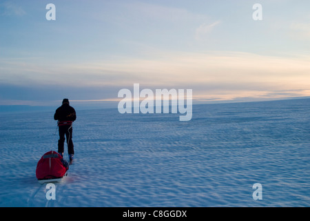 Scena di vita spedizione su un viaggio polare ad ovest di Kulusuk, Groenlandia, regioni polari Foto Stock