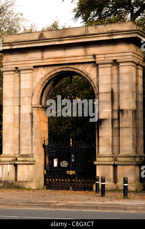 Ottobre fogliame in Haigh Hall Country Park Wigan U.K.su un pomeriggio sunnu Foto Stock