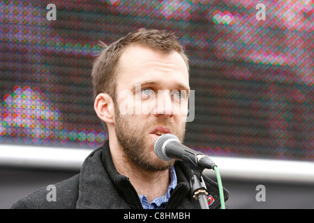 Decimo anniversario dell'invasione dell'Afghanistan in Trafalgar Square Londra Foto Stock