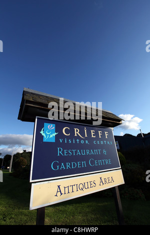 Crieff Visitor Centre segno nella città di Crieff in Perthshire Scozia, Regno Unito Foto Stock