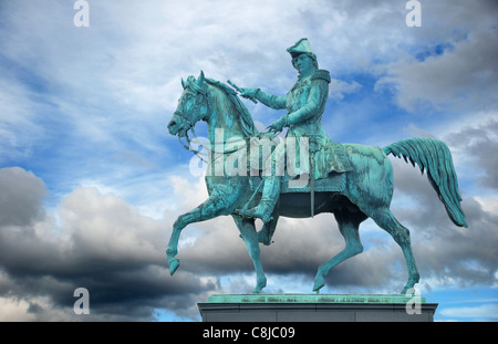 Statua di Carlo XIV Giovanni (Karl XIV Johan), Re di Svezia, da Bengt Erland Fogelberg. Slussplan, Stoccolma, Svezia. Foto Stock