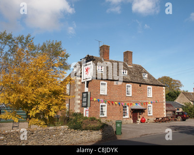 Red Lion Castle Eaton Foto Stock