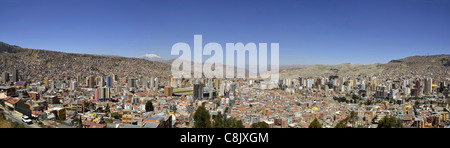 La Paz in Bolivia killi killi viewpoint panorama città capitale del sud america Illampu montagna Ande Cordillera Real de los Andes Cor Foto Stock