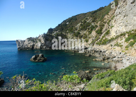 Allume cove e spiaggia, Isola del Giglio, Toscana, Italia Foto Stock