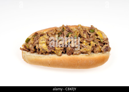 Philadelphia cheesesteak sandwich sottomarino su sfondo bianco intaglio, STATI UNITI D'AMERICA. Foto Stock