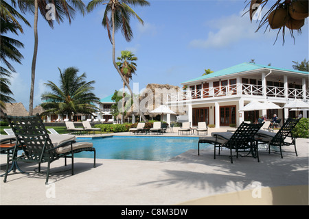 Victoria House Hotel, cocco Drive, San Pedro, Ambergris Caye (aka La Isla Bonita), barriera corallina, Belize, dei Caraibi e America centrale Foto Stock