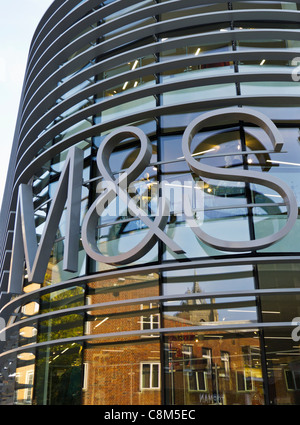 Marks & Spencer negozio di fronte al Cavallino Rampante Street a Norwich, Norfolk, Inghilterra. Foto Stock