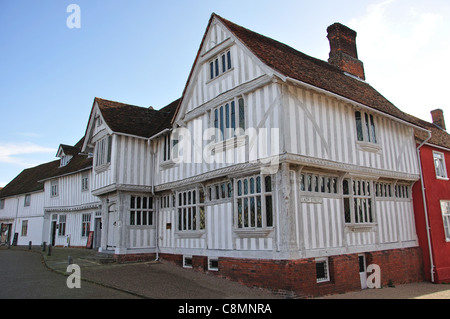 Xvi secolo Guildhall del Corpus Christi, Piazza del Mercato, Lavenham, Suffolk, Inghilterra, Regno Unito Foto Stock