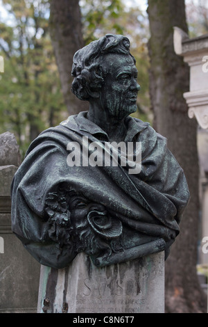 Scultura di attore francese e drammaturgo, Giuseppe Isidoro Sansone (1793-1871) cimitero di Montmartre, Parigi, Francia Foto Stock