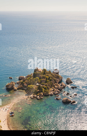Vista di Isola Bella isola, Baia dell' Isola Bella, Taormina, Sicilia, Italia Foto Stock