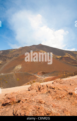 Etna in eruzione del 8 settembre 2011, presa da sopra Crateri Silvestri, Sicilia, Italia Foto Stock