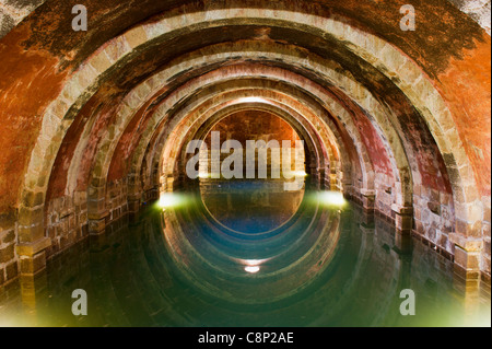 Marvao castello, antica cisterna di acqua, Alentejo, Portogallo Foto Stock