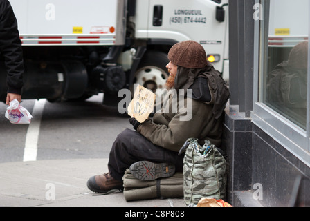 Senzatetto in downtown Montreal Québec Canada Foto Stock