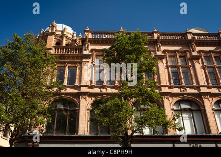 Regno Unito, Nottinghamshire, Nottingham, High Street, architettura art nouveau Foto Stock