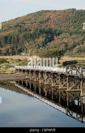 La Gran Bretagna, il Galles, Penmaenpool ponte a pedaggio su fiume Mawddach Foto Stock