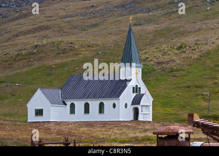 Chiesa norvegese a Grytviken Harbour, Georgia del Sud Foto Stock