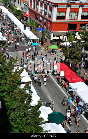 Mercato del sabato in Idaho Street (intersezione con 8th Street), Downtown Boise Foto Stock