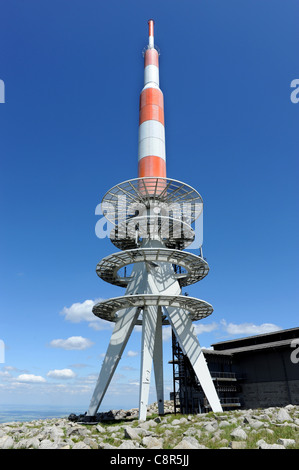 Trasmettitori sulla vetta del monte Brocken nel Harz in Germania Foto Stock