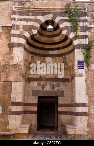 Burtasiya Madrassa-Mosque, risalente al 1315, Tripoli, nel nord del Libano. Foto Stock