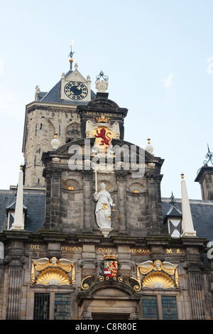Vista ravvicinata della ornato che dettaglia sul Stadhuis in Delft, Olanda, 2011 Foto Stock