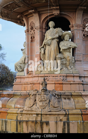 La fontana Doulton su Glasgow Green Foto Stock