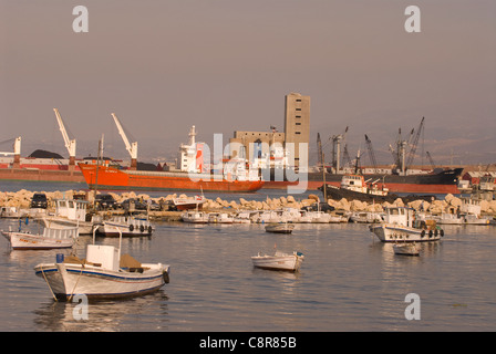Area portuale (Al-Mina), Tripoli, nel nord del Libano. Foto Stock